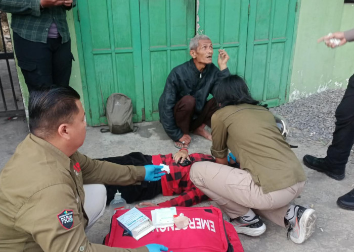 Kecelakaan Dua Motor di Buk Anyar Batu, Mahasiswa Polinema Dilarikan ke Rumah Sakit