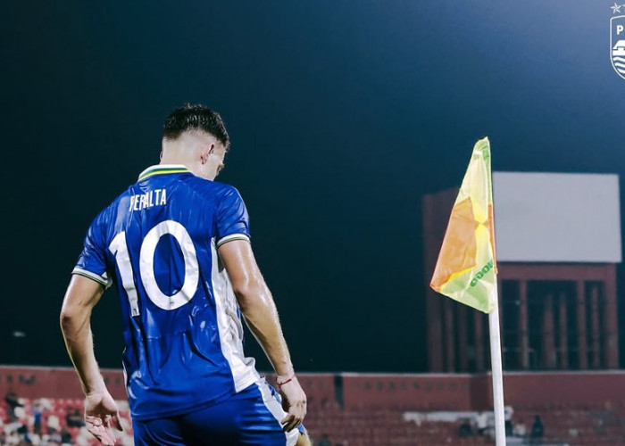 Persib vs Bali United di Dewata Challenge Series, Siapa yang Akan Angkat Trofi?
