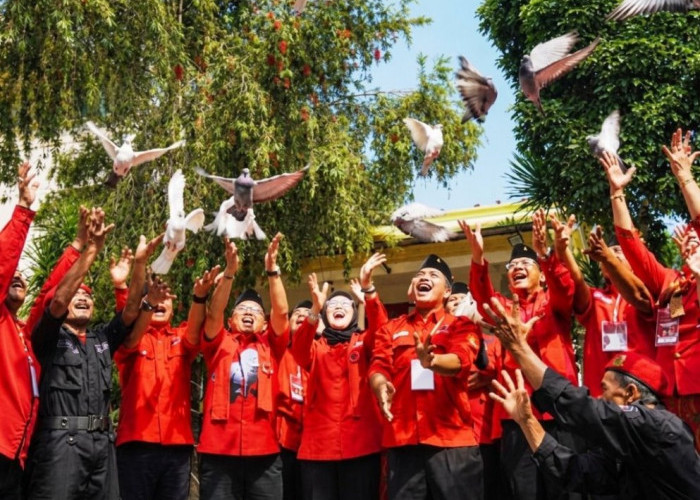 DPC PDIP Kota Batu Lantik 33 Pengurus PAC, Komposisi Milenal dan Gen Z  sesuai Arahan Partai