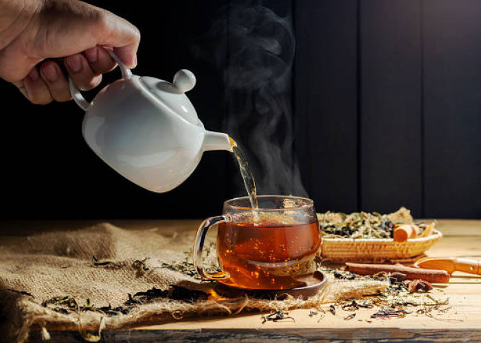 Teh Indonesia Kehilangan Gaung di Pasar Dunia: Tantangan, Fakta, dan Harapan Kebangkitan 2045