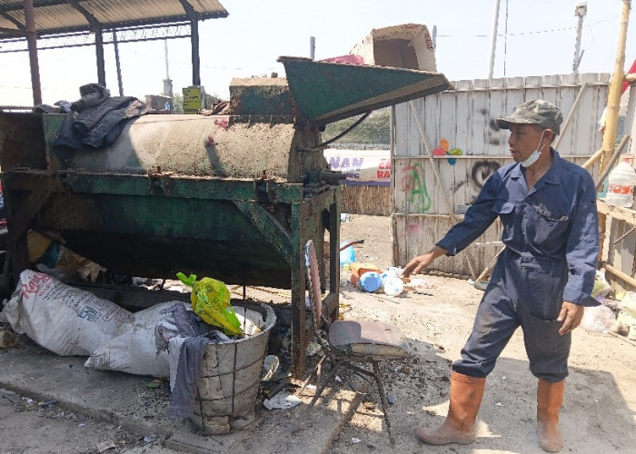 Mesin Pencacah Sampah TPS Sisir Batu Mati Sebulan, Solar Subsidi Sulit Didapat