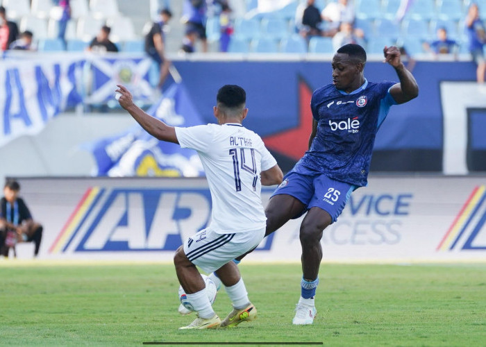 Arema FC vs Persik 1-1, Gol Menit 88 Dianulir VAR di Kanjuruhan