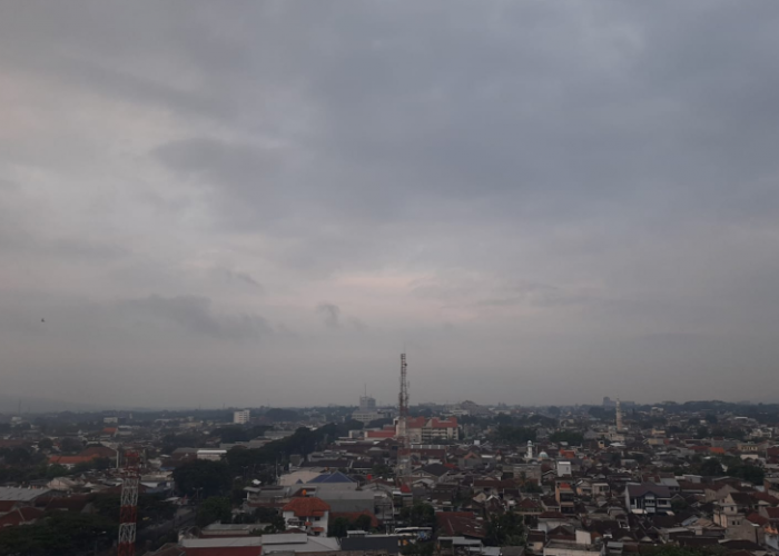 Cuaca Malang Raya 19 April, 33 Kecamatan Berawan, 8 Hujan Ringan, Jatim Masih Level Waspada