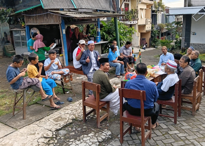 Jumat Berkah ala Warga Sisir: Bawa Mamin ke Masjid usai Subuh, Berdoa dan Makan Bersama, Beramah-tamah