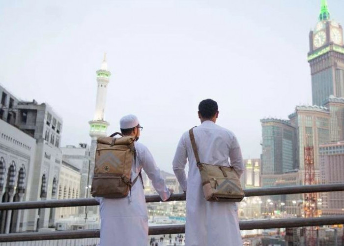 Umrah Mandiri Boleh menurut UU, Kemenhaj Tetap Melarang, Ancam Tindak Tegas 
