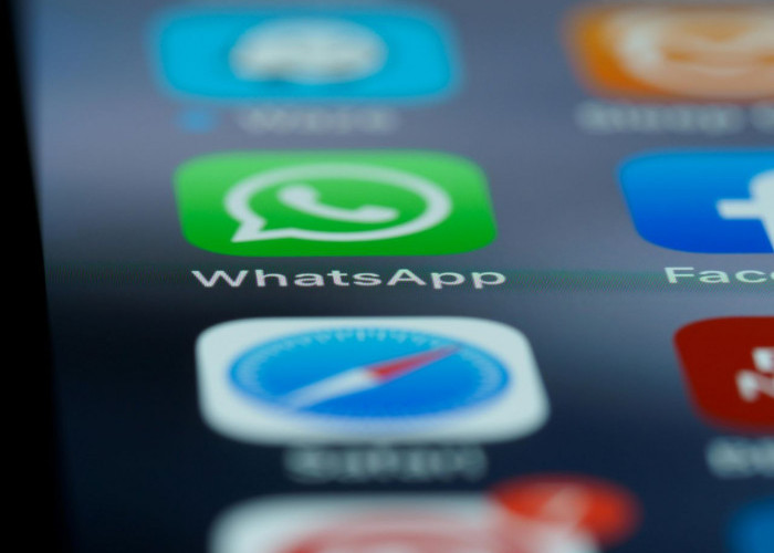 Meluncur Fitur Baru WhatsApp: Chat Transfer dan Dual Account iPhone, Juga AI Canggih