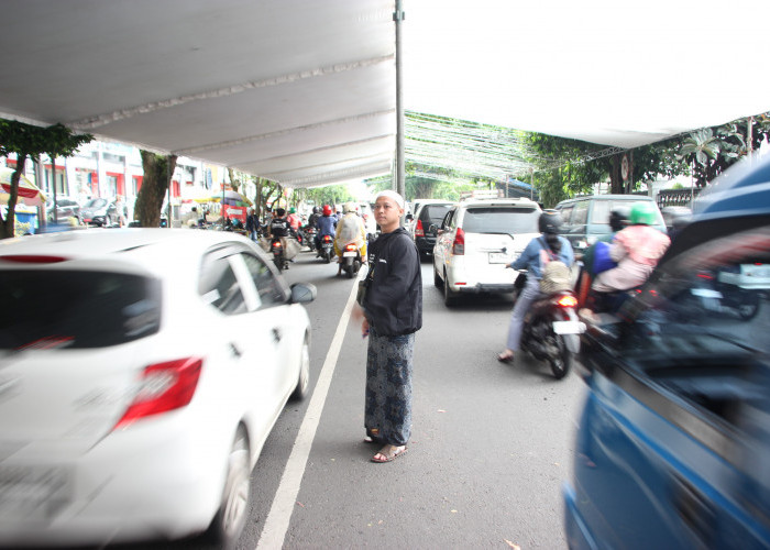 Persiapan Haul Akbar Imamain RA 2025 di Kota Malang, Jalan Aries Munandar Mulai Alami Penyempitan 