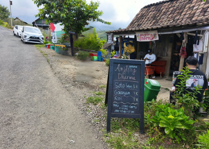 Warung Angling Dharma Batu Viral, Soto Rp5 Ribu di Tengah Kebun Apel Bumiaji