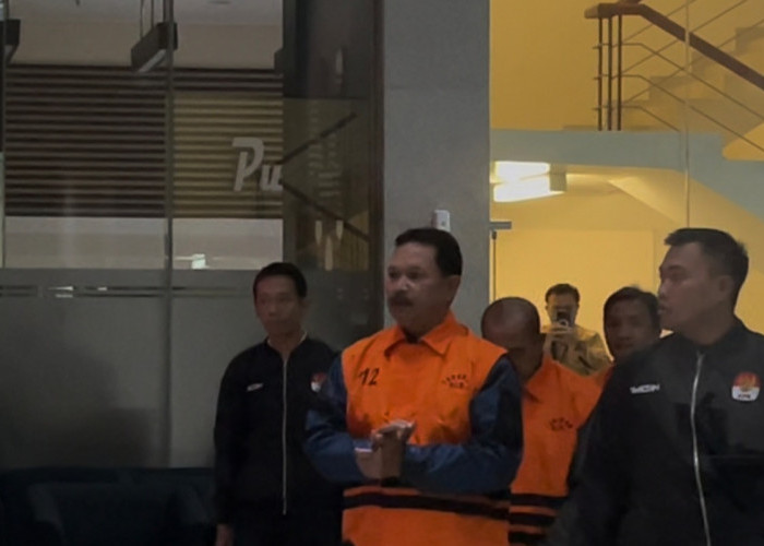 KPK Sita Uang Tunai hingga Dokumen dari  Rumah Wali Kota Madiun Maidi