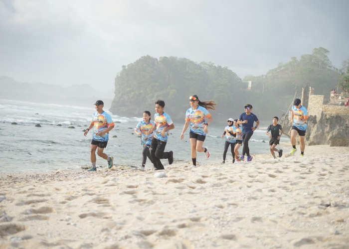 Family Sunset Walk & Run 2026 di Tanjung Penyu, Peserta Luar Kota Dapat Penginapan Gratis