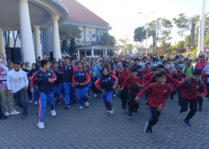 Senam Bocah Sae Meriahkan Puncak Jambore Hari Anak Nasional Kota Batu