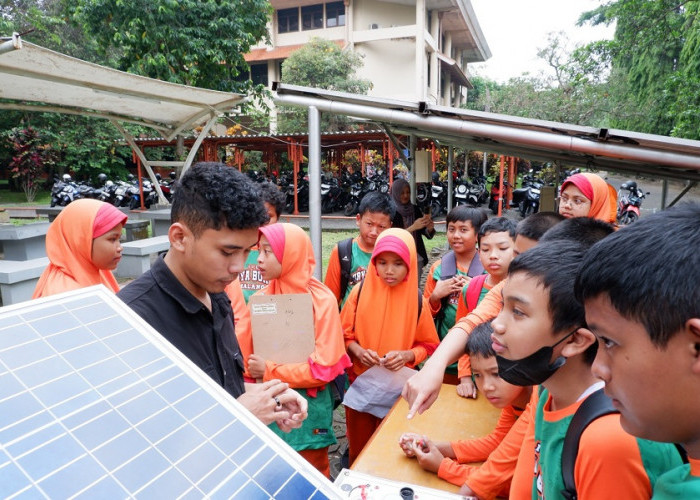 Siswa SDI Surya Buana Malang Belajar tentang Tenaga Surya di Kampus ITN Malang