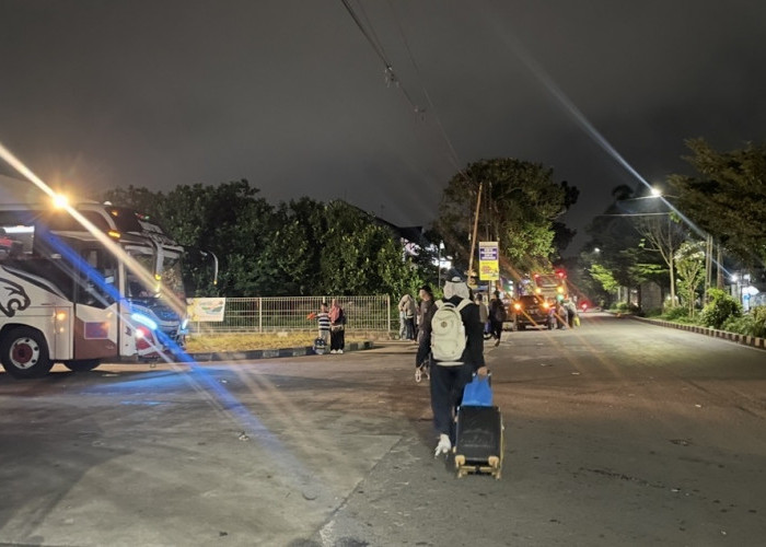 Arus Balik Masih Terlihat di Terminal Arjosari, Sejumlah Pekerja Kembali ke Kota Malang