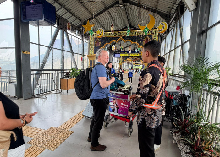 895 Wisatawan Asing Gunakan Kereta Api di Malang Raya saat Lebaran 2026, Naik 22 Persen