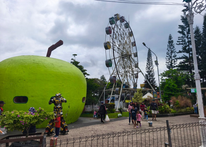 Libur Panjang Berkah: Ratusan Ribu Wisatawan Padati Kota Batu, Okupansi Hotel Tembus 95%
