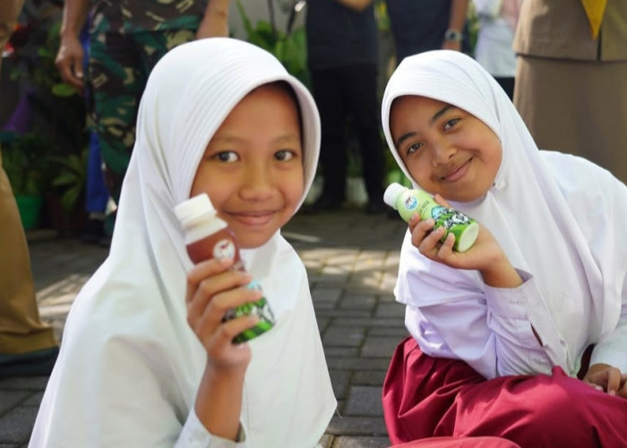 Menu Makan Bergizi Gratis Selama Ramadan Ada Kurma, Telur dan Susu