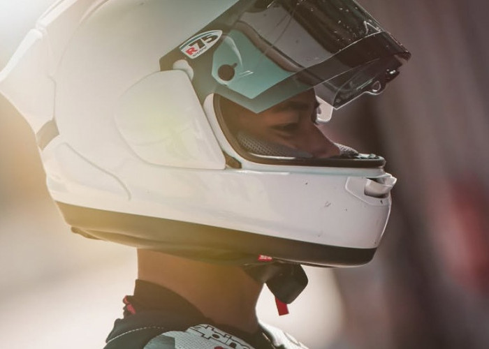 Veda Ega Pratama Moto3 Hungaria 2026: Sempat Melaju ke Posisi 6, Penalti Hancurkan Peluang Raih Poin