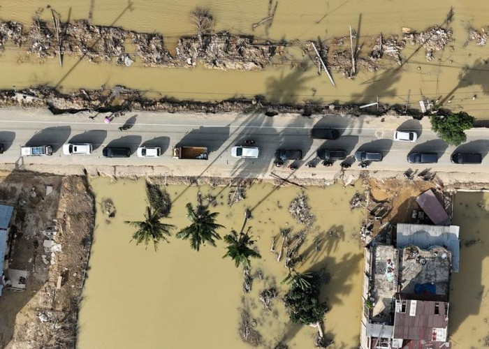 Belasan Dokter Terjun ke Lokasi Banjir Aceh, Wamenkes: Saya Terharu Mereka Pakai Uang Sendiri