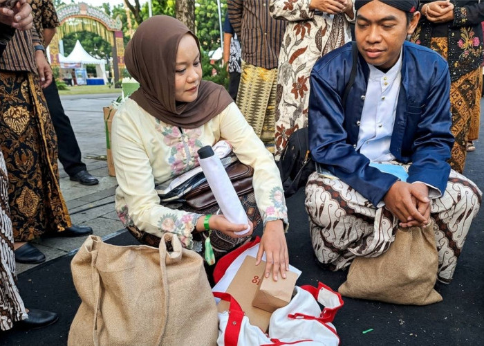 8.100 Tamu HUT ke-81 RI di Istana Dapat Goodie Bag, Isinya Ada Kelereng hingga Permainan Karet