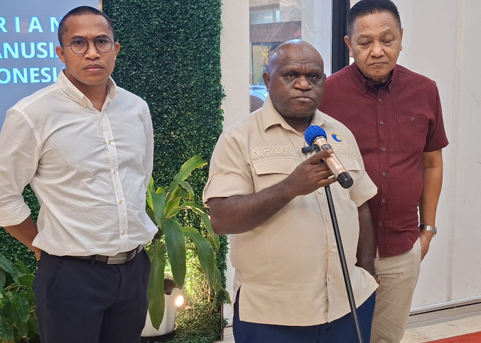 Menteri HAM Pigai Ingatkan Meutya Hafid Tidak Mengkriminalisasi Amien Rais