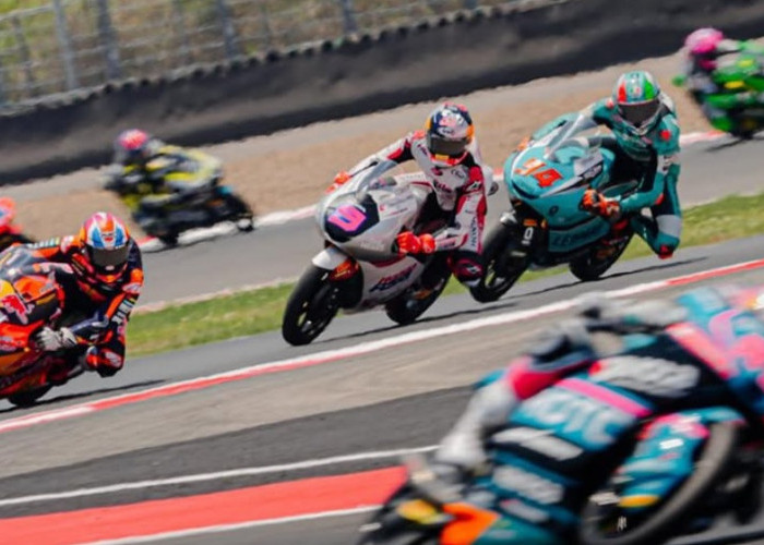 Analisis Moto3 Mandalika 2026: Mengapa Veda Ega Pratama Belum Mampu Mengimbangi Maximo Quiles?