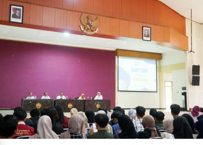 Rektor UM Ingatkan Mahasiswa Tetap Kritis dan Kondusif Saat Aksi