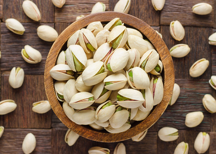 9 Alasan Kacang Pistachio Bukan Cuma Camilan, tapi Superfood Sehat!