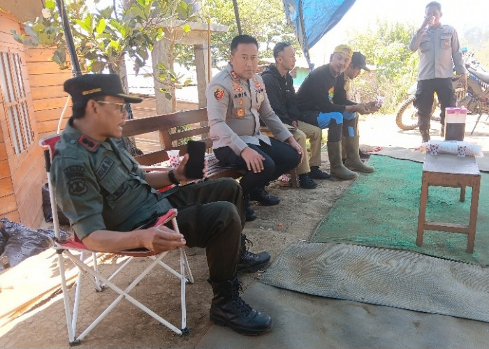 Kebakaran Gunung Kawi Meluas, Jalur Pendakian Panderman Masih Ditutup Total