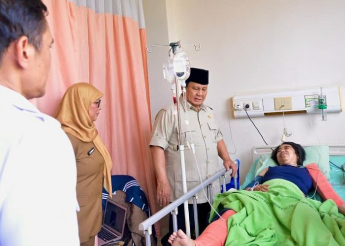 Prabowo Jenguk Korban di RSUD Kota Bekasi, 54 Penumpang KA Argo Bromo Juga Dirawat Sana, 15 Orang Sudah Boleh 