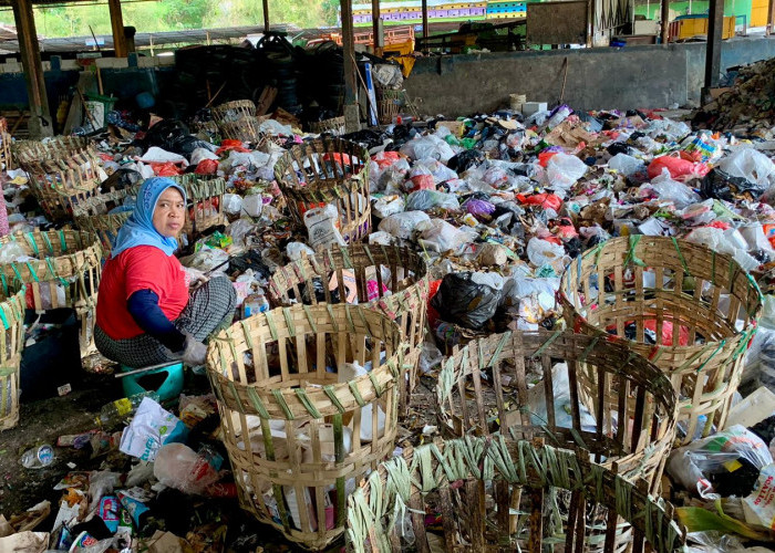 Solusi Masalah Sampah di Mulyoagung dengan Konsep 3 R, Sampah Diolah jadi Berkah