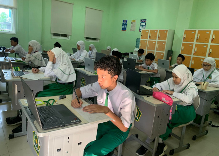 191 Siswa MIN 2 Malang Jalani Ujian Madrasah Berbasis Komputer, Pelaksanaan Lancar