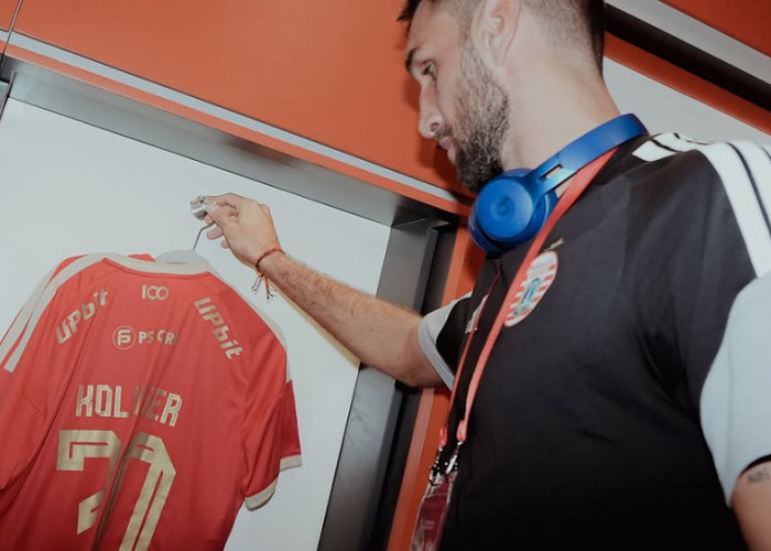 Jersey Persija Bersama Adidas Resmi Diperkenalkan, Ekspektasi Tinggi Suporter Berujung Perdebatan