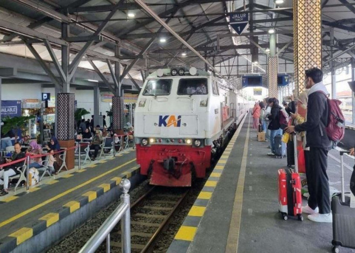 Jelang Nataru KAI Sediakan 30 Rankaian Kereta Tambahan, Malang Termasuk Jadi Tujuan Favorit