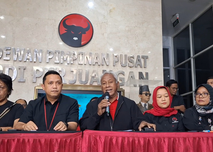 Komarudin PDIP Minta Gibran Taat Hukum, Mundur atau Hadapi Proses di DPR