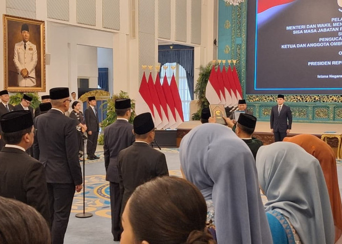 Listyo Sigit Tinggalkan Kursi Kapolri, Kini Pimpin Kantor Staf Presiden