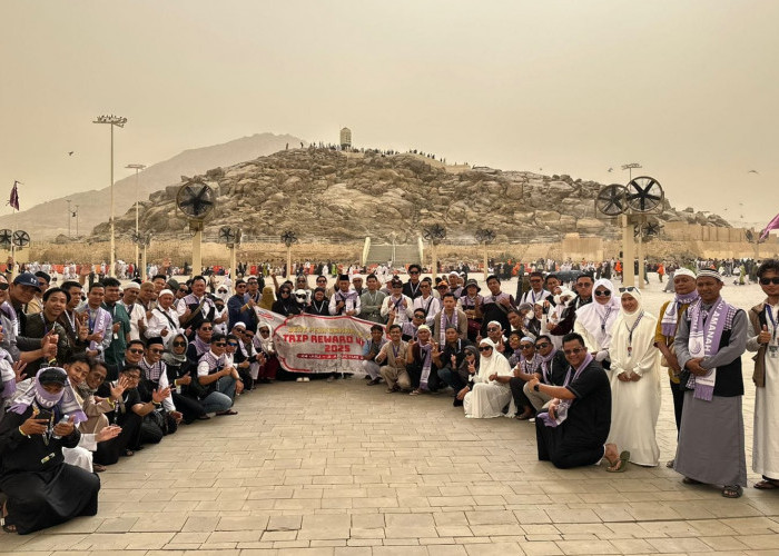 Alfamart Umrohkan 92 Karyawan Terbaik sebagai Apresiasi atas Dedikasi dan Kinerja 