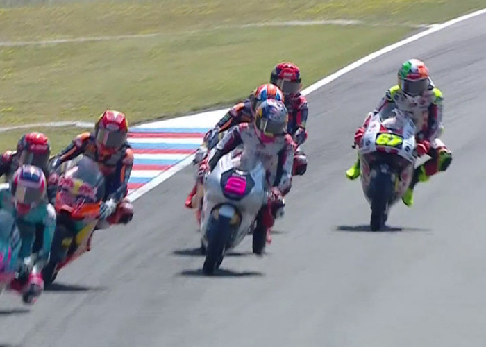 Start Posisi 8 Veda Ega Finish 5 Moto3 Ceko, Hakim Danish Rebut Podium Pertama