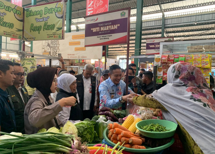 Harga Cabai Tembus Rp120 Ribu, Khofifah Temukan SPHP dan Minyakita Langka di Malang