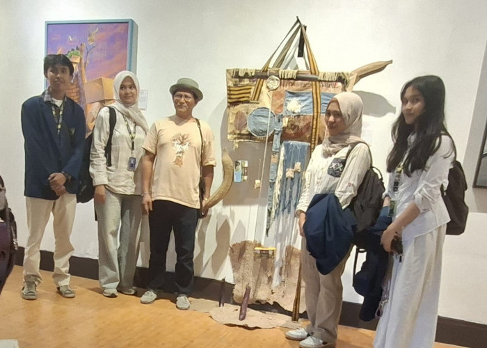 Lewat Tas Ecoprint, Seniman di Kota Batu Kritik Budaya Konsumtif 