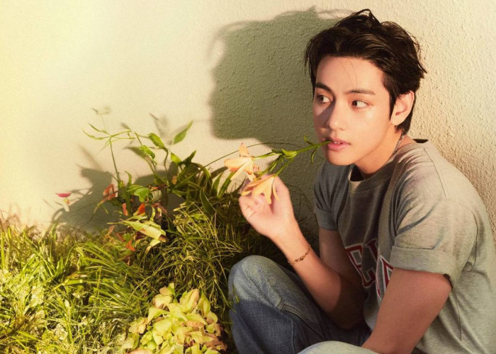 Rayakan V-Day! Intip Kebiasaan Lucu Kim Taehyung yang Jarang Diketahui Publik