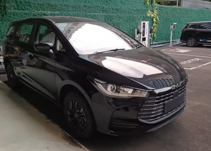 BYD M6 PHEV Termurah Bikin Kaget, Fitur Lengkap Sudah Ada Kamera 360 dan LED