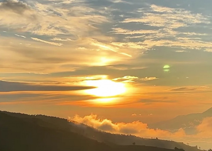 Tempat Wisata Dieng yang Wajib Dikunjungi, Sunrise Batu Angkruk hingga Candi Arjuna Bikin Takjub