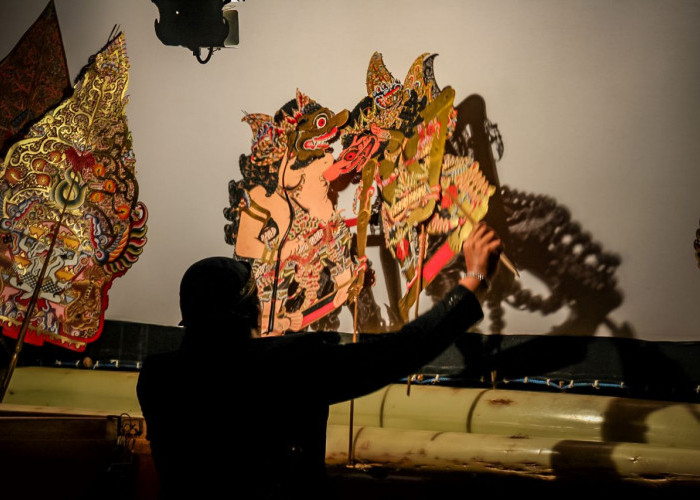 Gairah Anak Muda dalam Festival Dalang Muda Jawa Timur 2025: Mainkan Wayang, Sampaikan Nilai Moral