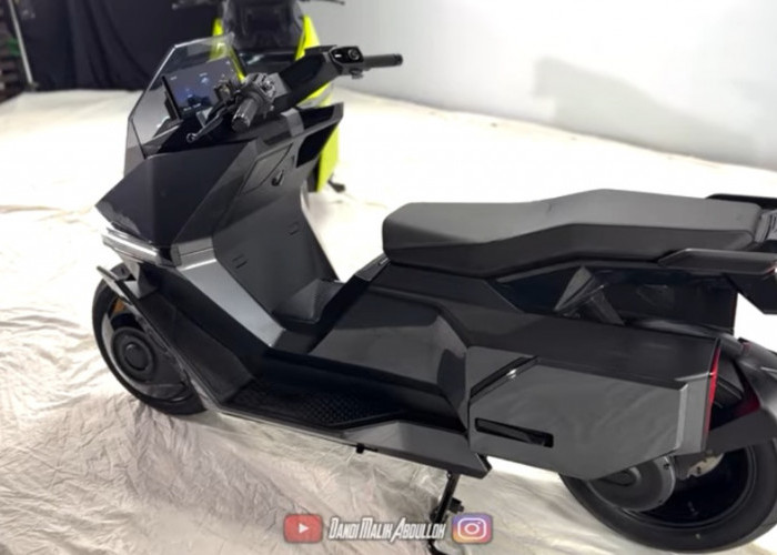 Motor Listrik Omo X Viral! Bisa Jalan Sendiri, Fitur Moge dan Smart Key dari HP Curi Perhatian