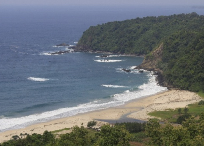 Wisata Pantai Modangan di Donomulyo, Akses Mudah dengan Bus DAMRI, Sajikan Paralayang dan Pemandangan Eksotis