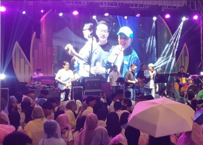 Diikuti 2.500 Maba, Universitas Insan Budi Utomo Gelar Ospek Full Hiburan