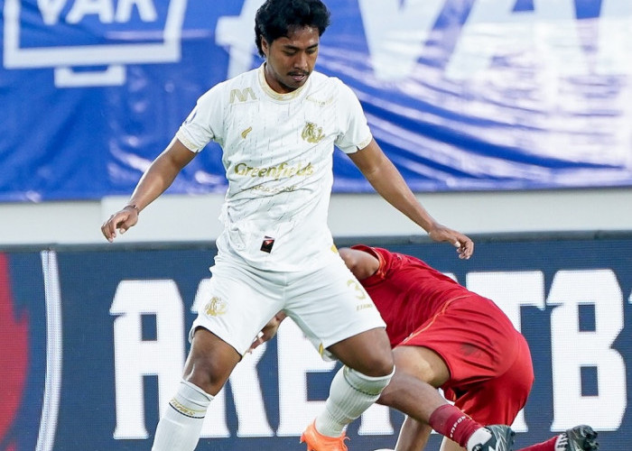 Sempat Hanya Bobol 2 Gol Babak 1, Arema All Stars Akhirnya Kalah 0-7 Saat Charity Match