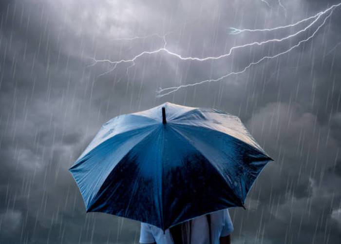 Prakiraan Cuaca Malang Raya 16 Februari: Hujan Ringan Dominan, Ada Hujan Petir, Batu Waspasda Angin Kencang