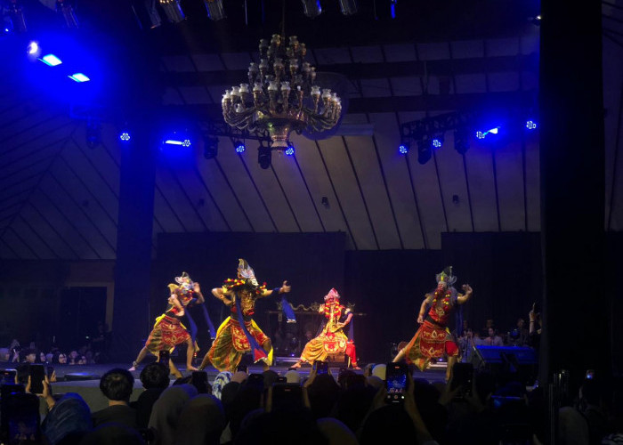 Pesan Kesetiaan dan Keteguhan Hati dari Sendratari Topeng Malangan Panji Setyakasih 