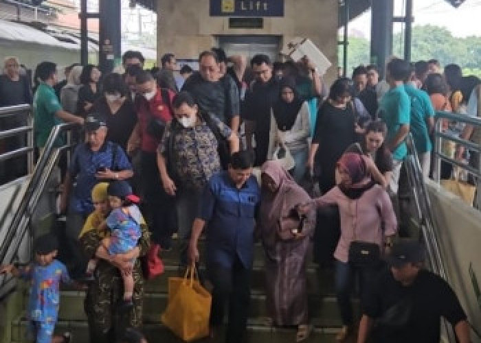 Kehabisan Tiket KA untuk Mudik? Jangan Panik, Bisa Coba Connecting Train!